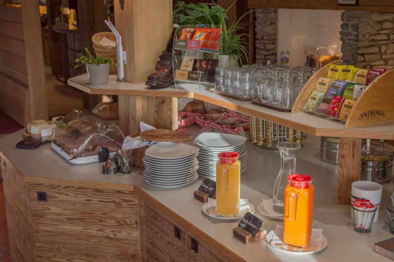 Hotel Eggishorn Fiesch Bagian luar foto