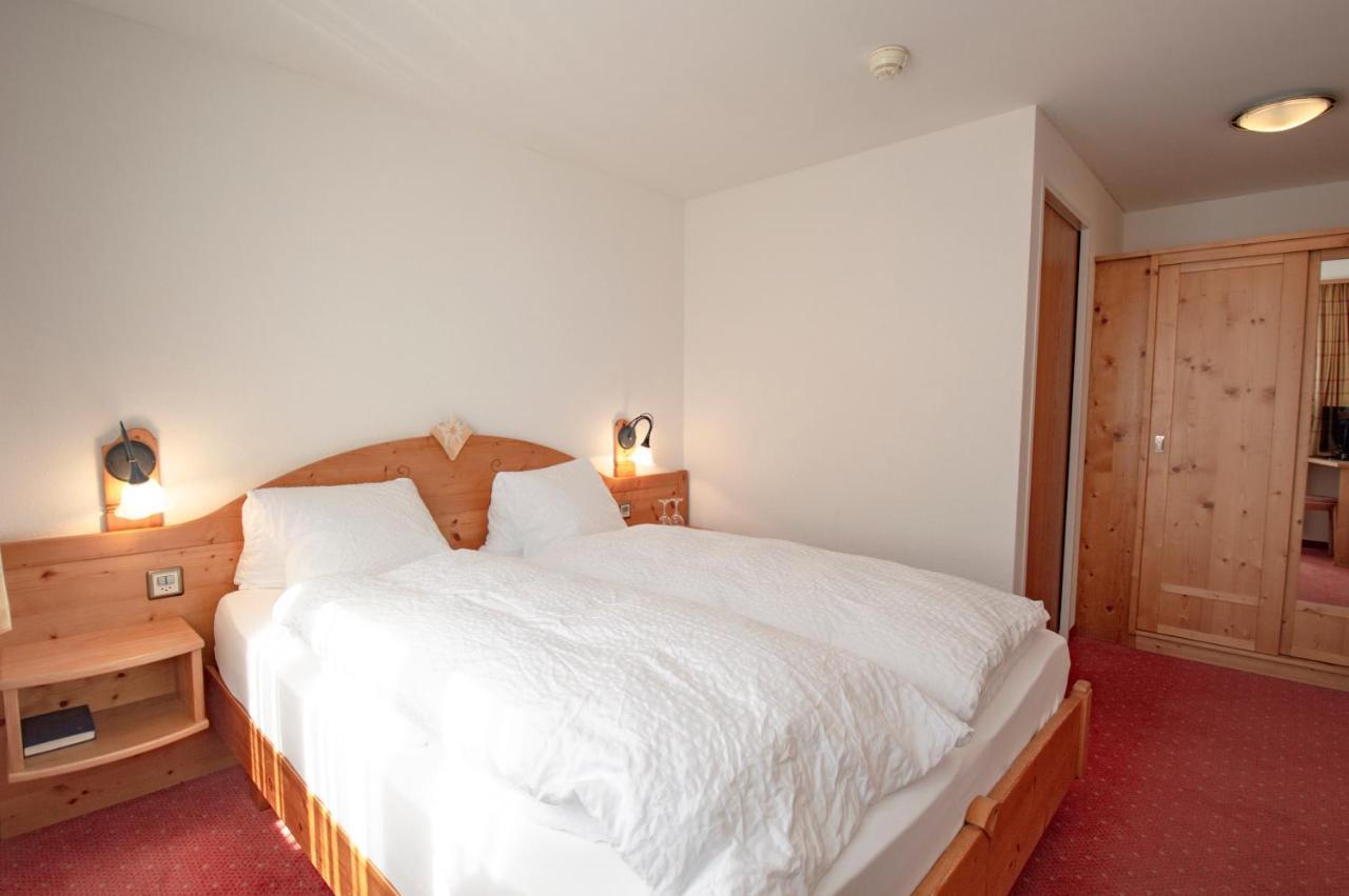 Hotel Eggishorn Fiesch Bagian luar foto