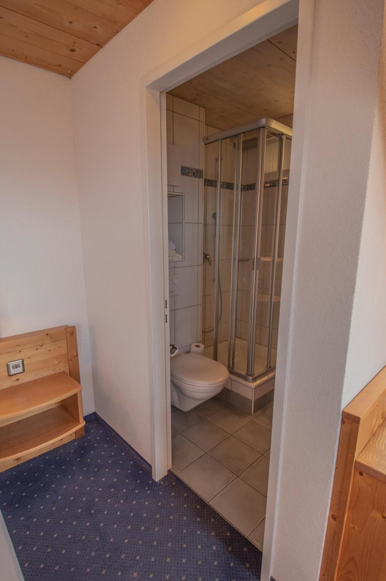 Hotel Eggishorn Fiesch Ruang foto